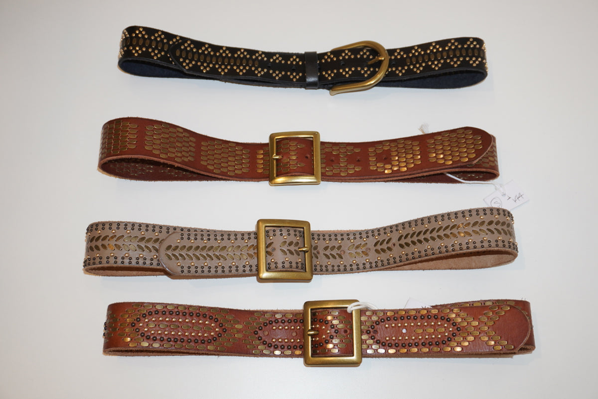 Square Buckle Studded Belt